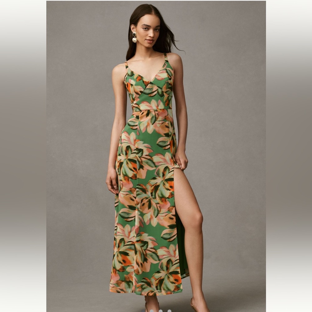 HUTCH Mikayla Sleeveless V-Neck Side-Slit‎ Maxi Dress Light Green 2 NWT